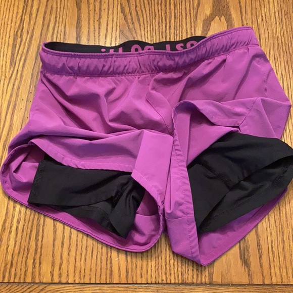 Nike athletic shorts - Picture 3 of 3